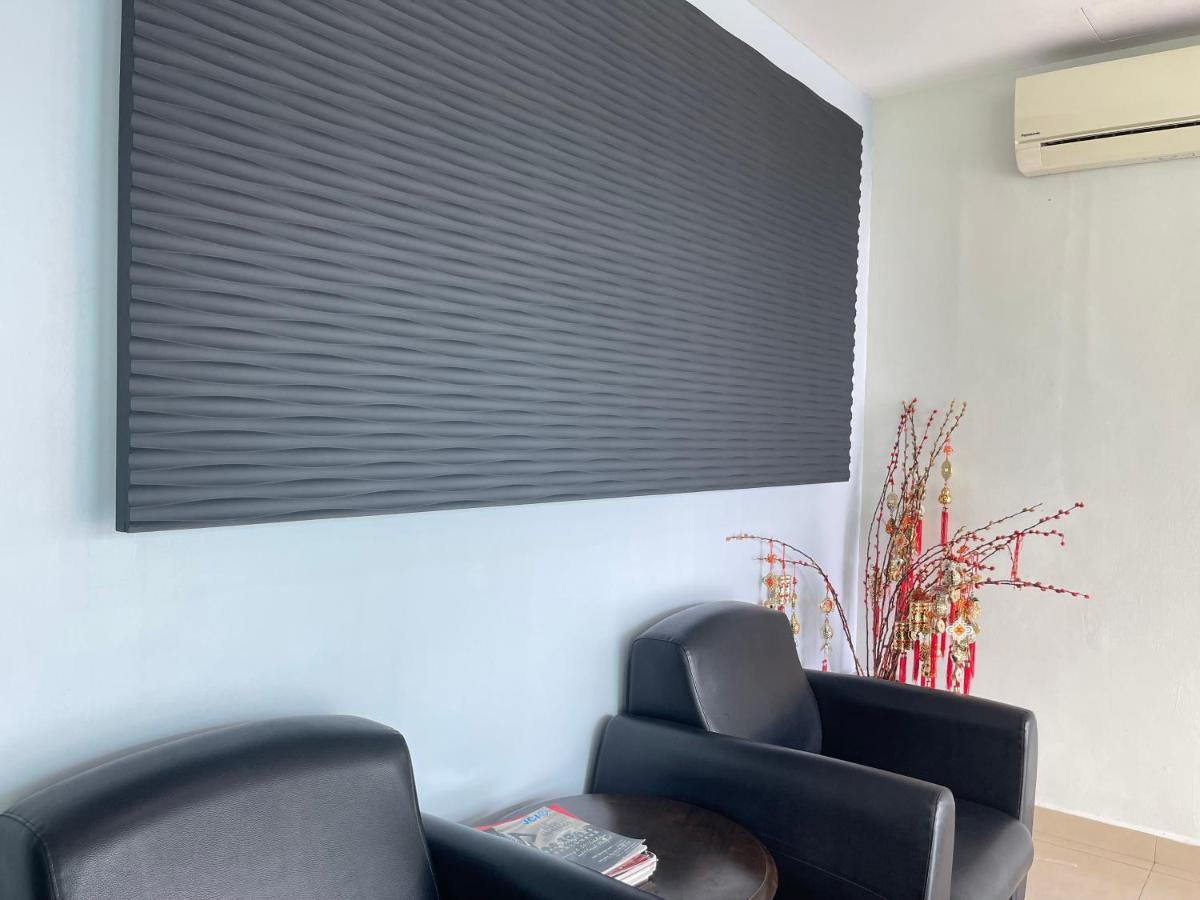 Mr Homestay Hotelstyle Room טלוק אינטן מראה חיצוני תמונה