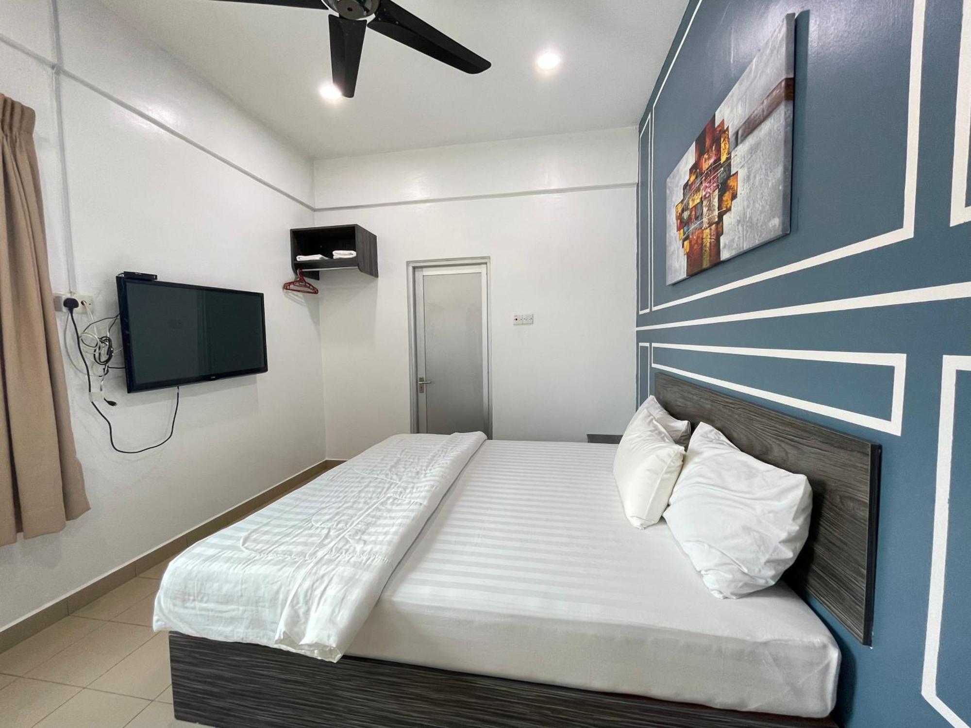Mr Homestay Hotelstyle Room טלוק אינטן מראה חיצוני תמונה