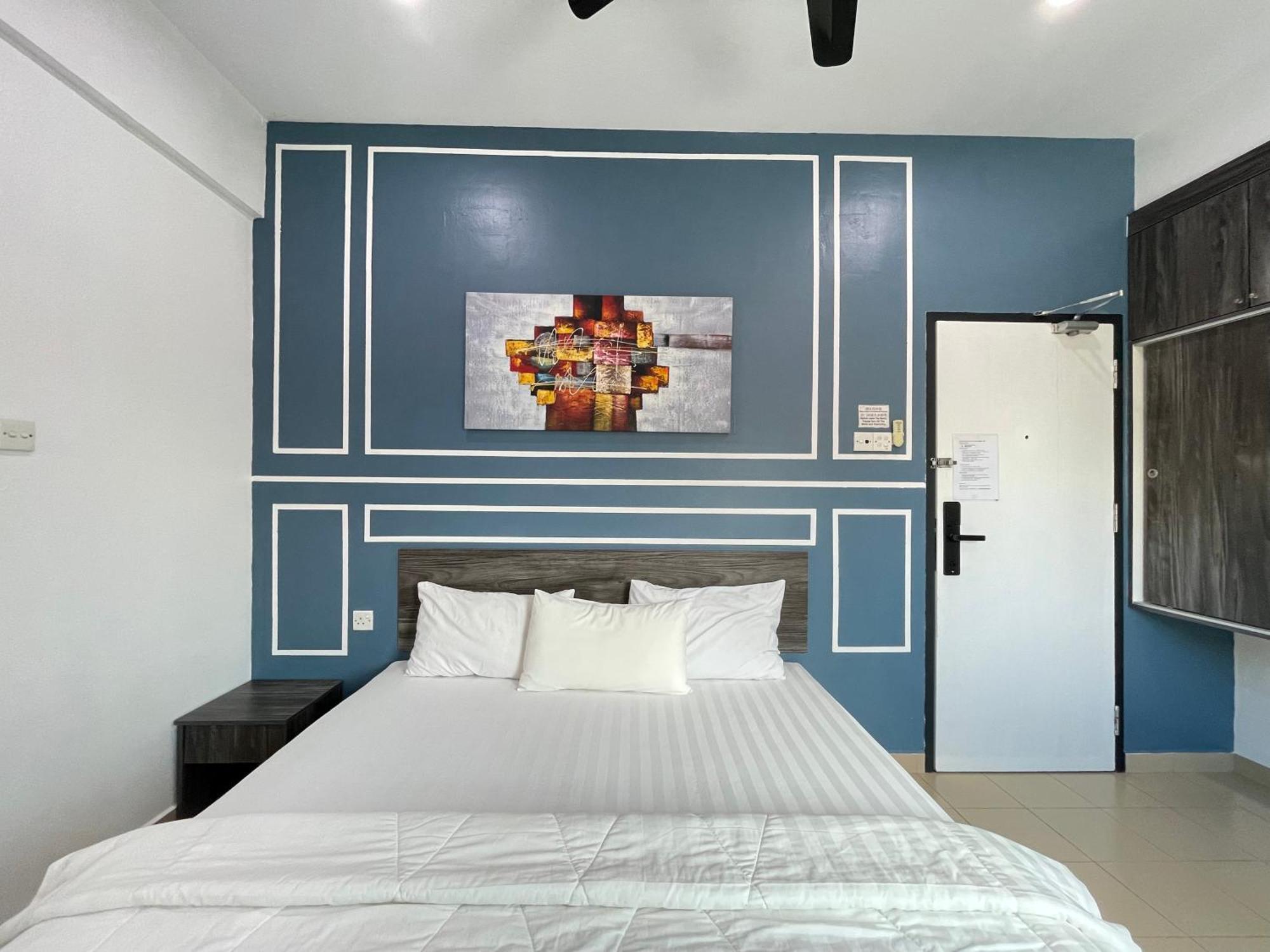 Mr Homestay Hotelstyle Room טלוק אינטן מראה חיצוני תמונה