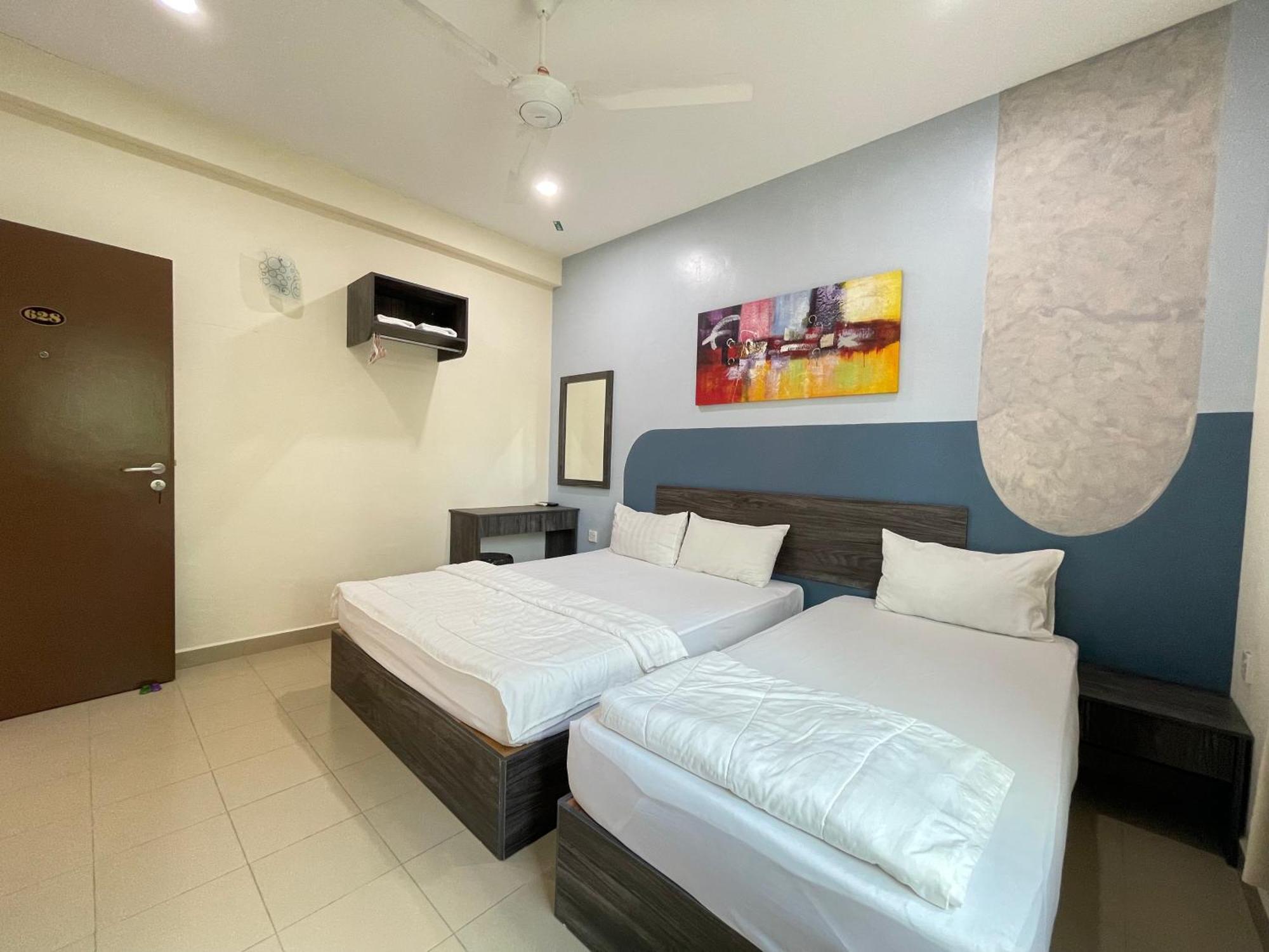 Mr Homestay Hotelstyle Room טלוק אינטן מראה חיצוני תמונה